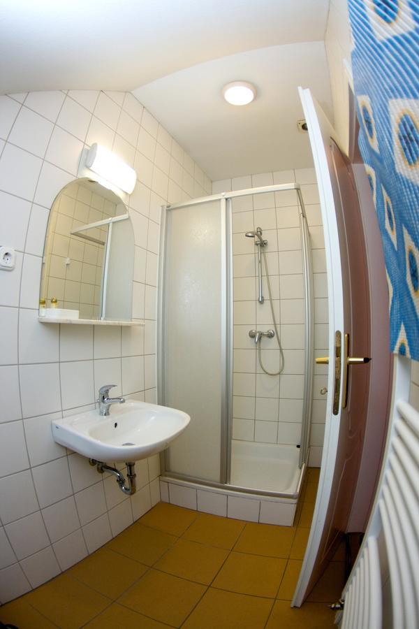 Bed and Breakfast Gilde étterem és panzió Pilisvörösvár Exterior foto